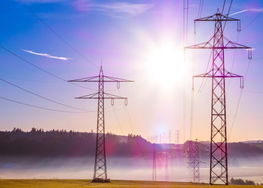 638552-power-lines-503936